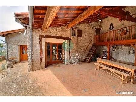 ferme 4 pièces 136 m²
