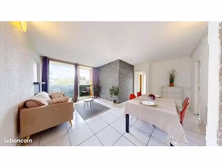 appartement 4 pièces 77 m²
