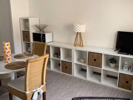 joli petit t2 non meublé quartier des facs