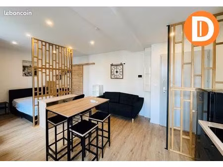 studio 1 pièce 28 m²