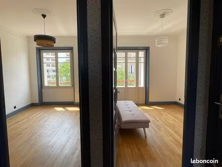 appartement 50m2 semi-meublé  équipé  balcon et belle vue sur nancy