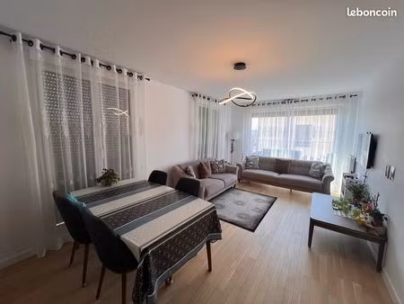 appartement 4 pièces meublé de standing – 82 m² avec terrasse de 50 m² – saint-germain-en-