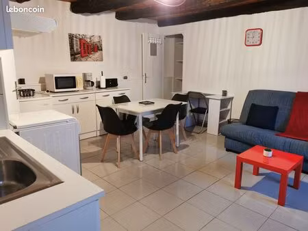 loue studio meublé