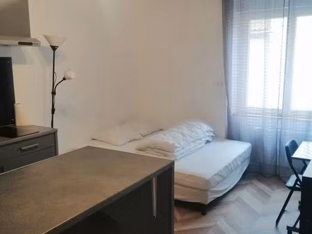 studio meublé