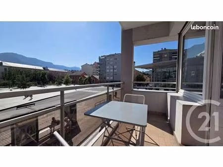appartement 3 pièces 63 m²