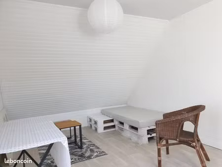 location t2 vannes 590 charges comprises