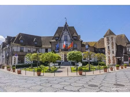 box fermé – triangle d’or de deauville / quartier de la mairie