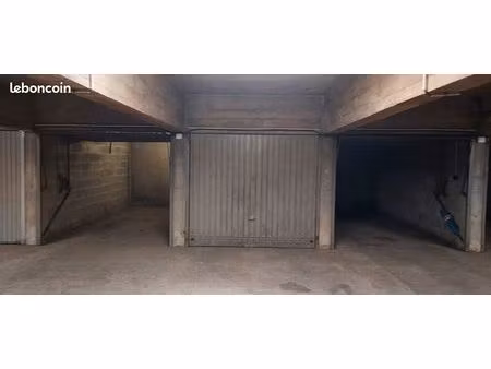 garage a louer pau
