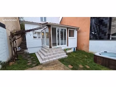 maison - 4 pièces - 73m2- jardin jacuzzi