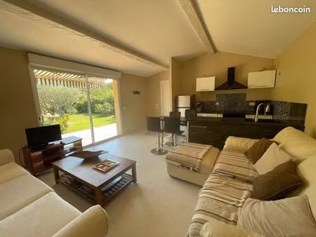maison meublée et équipée au calme villeneuve les avignon