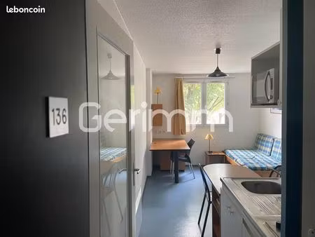 studio 1 pièce 18 m²