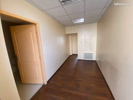 vend grand deux pièces 70 m2