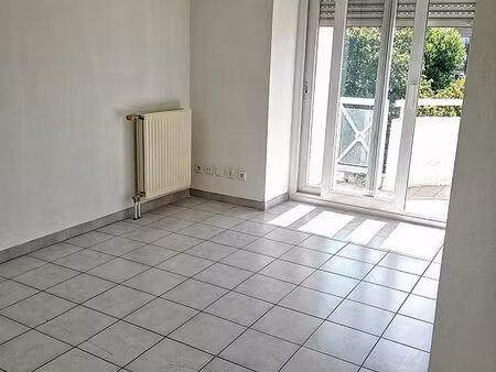 location t2 dans résidence