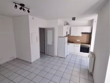 appartement rénové 2 pièces 37m2