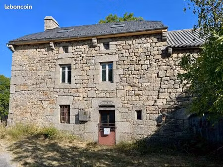 ferme 2 pièces 100 m²
