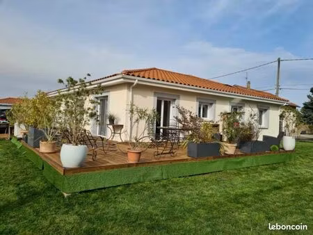 villa plain pied de 105m2  4 chambres
