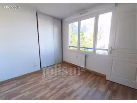 appartement 3 pièces 64 m²