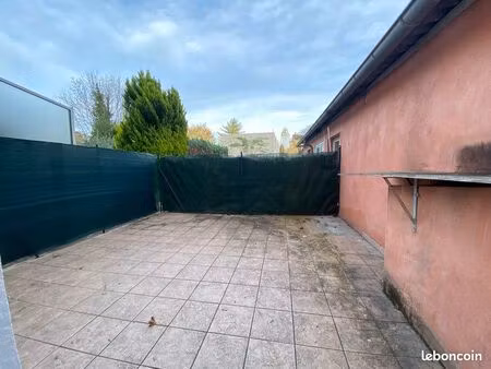 t3 centre 55m2 terrasse 20m2 rdc