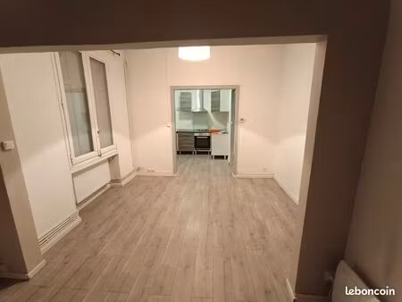 a louer f4 80m2 terrasse  garage climatisé