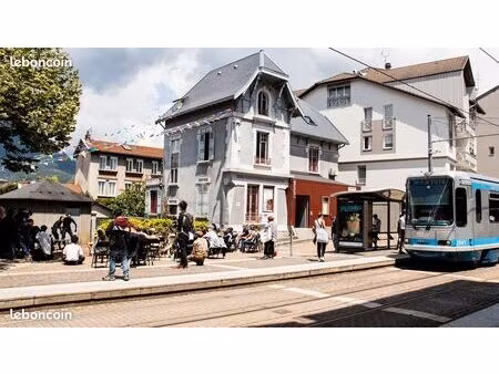 l'artisterie cherche des co-locatire