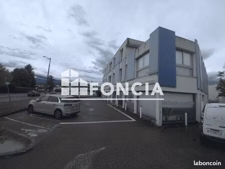 local commercial 254 m²