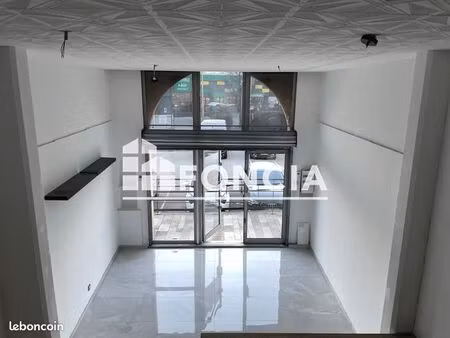 local commercial 73 m²