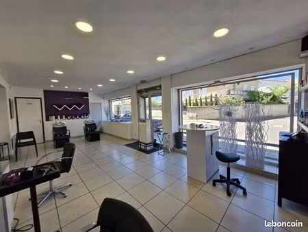 local commercial 69 m² le péage-de-roussillon
