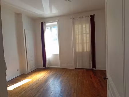location appartement 2 pièces 58 m² à villeurbanne (69100)  990 €