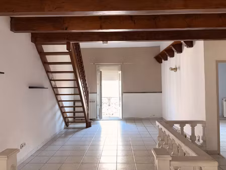 à louer appartement t3 de 90 m2 en centre-ville de béziers