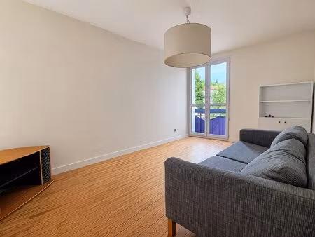 proche montjuzet - appartement t2 avec parking