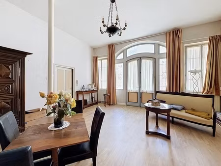 appartement à vendre 3 pièces parthenay (79) 95 24 m² immeuble remarquable  terrasse priva