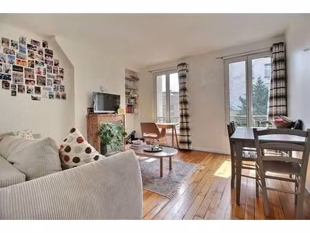 appartement de deux piéces situé à la porte maillot