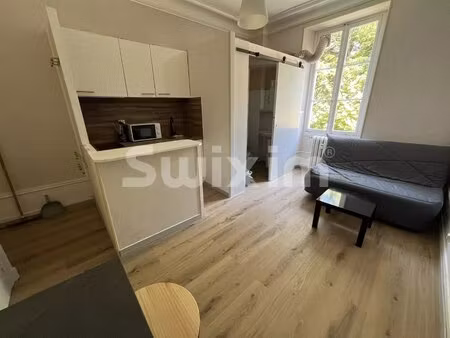 location studio meublé
