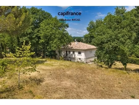 maison à vendre 7 pièces de 183 m2 habitables sur un terrain de 10655m2