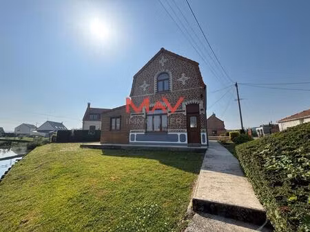 saint-omer - maison de 88 82m² avec un jardin située dans le doulac
