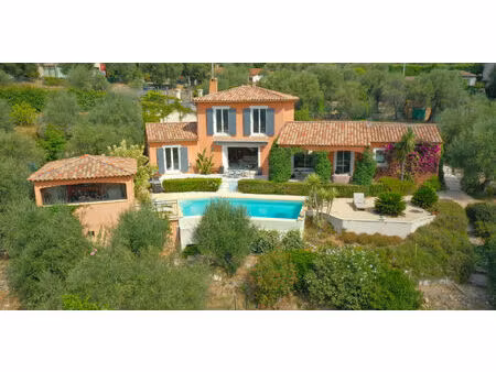 villa contemporaine avec piscine et bel vue mer 130 m²
