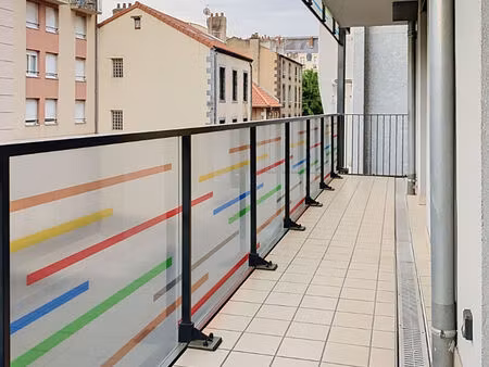clermont-ferrand jaude/blatin t2 récent 43 m² balcon et parking