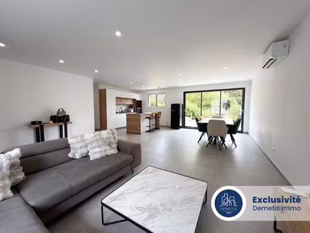 maison contemporaine de plain pieds sous decennale