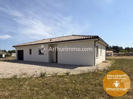 rare maison de plain-pied pmr avec 3 chambres  suite parentale adaptée et dpe a