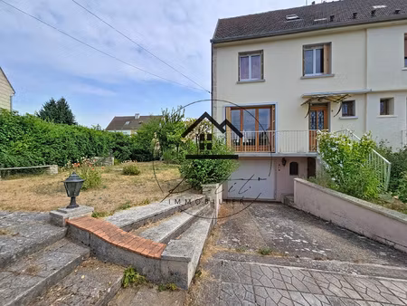 maison familiale de 107 m2 avec 4 chambres et sous-sol total