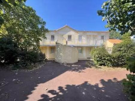 vente appartement 2 pièces piscine à talmont-saint-hilaire (85440) : à vendre 2 pièces pis