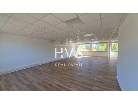 location bureaux 127 m² à 160 m²