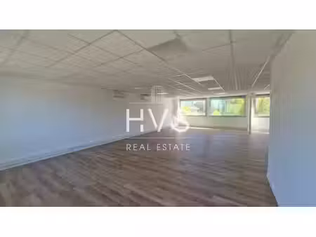 location bureaux 127m² à 160m²