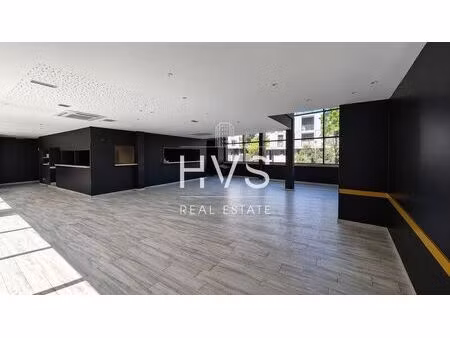 location commerce vitrolles 13127 600m²