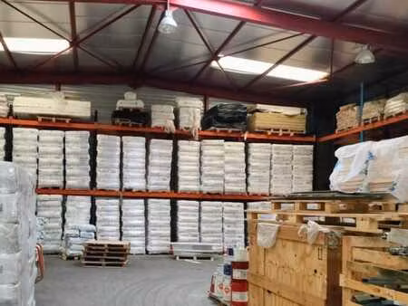 vente local d’activités septemes les vallons 13240 1200m²