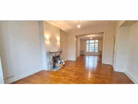 woluwe-saint-pierre  appartement (3ch/2sdb) de 148m² avec te
