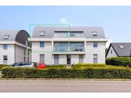 appartement duplex (120m²) récent avec 4 terrasses et garage