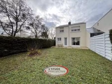 vente maison à nantes (44000) : à vendre / 82m² nantes