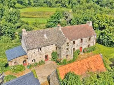 vente maison à guimaëc (29620) : à vendre / 217m² guimaëc