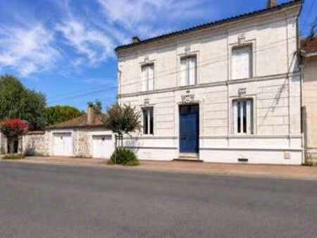 vente maison à jarnac (16200) : à vendre / 178m² jarnac